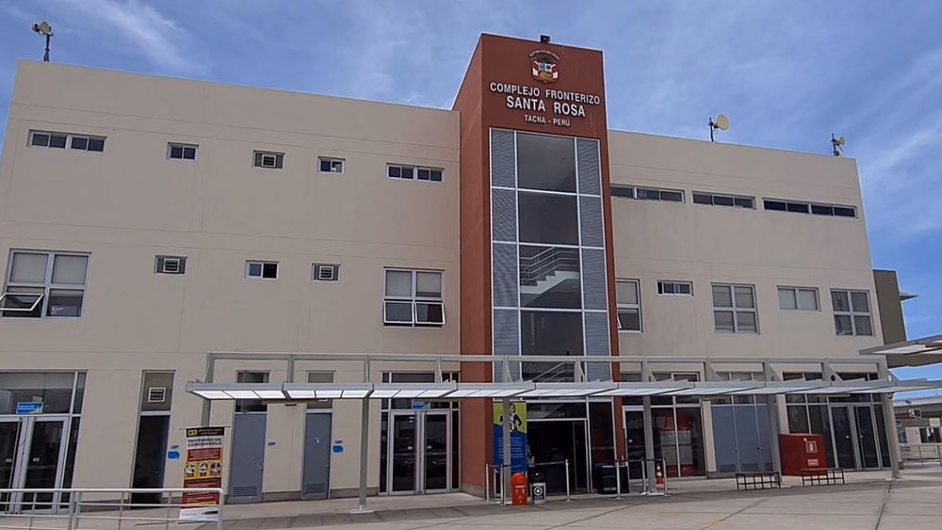 Tacna: investigan a mujer por lavado de activos por ingresar al país con más de US$ 20 mil sin declarar
