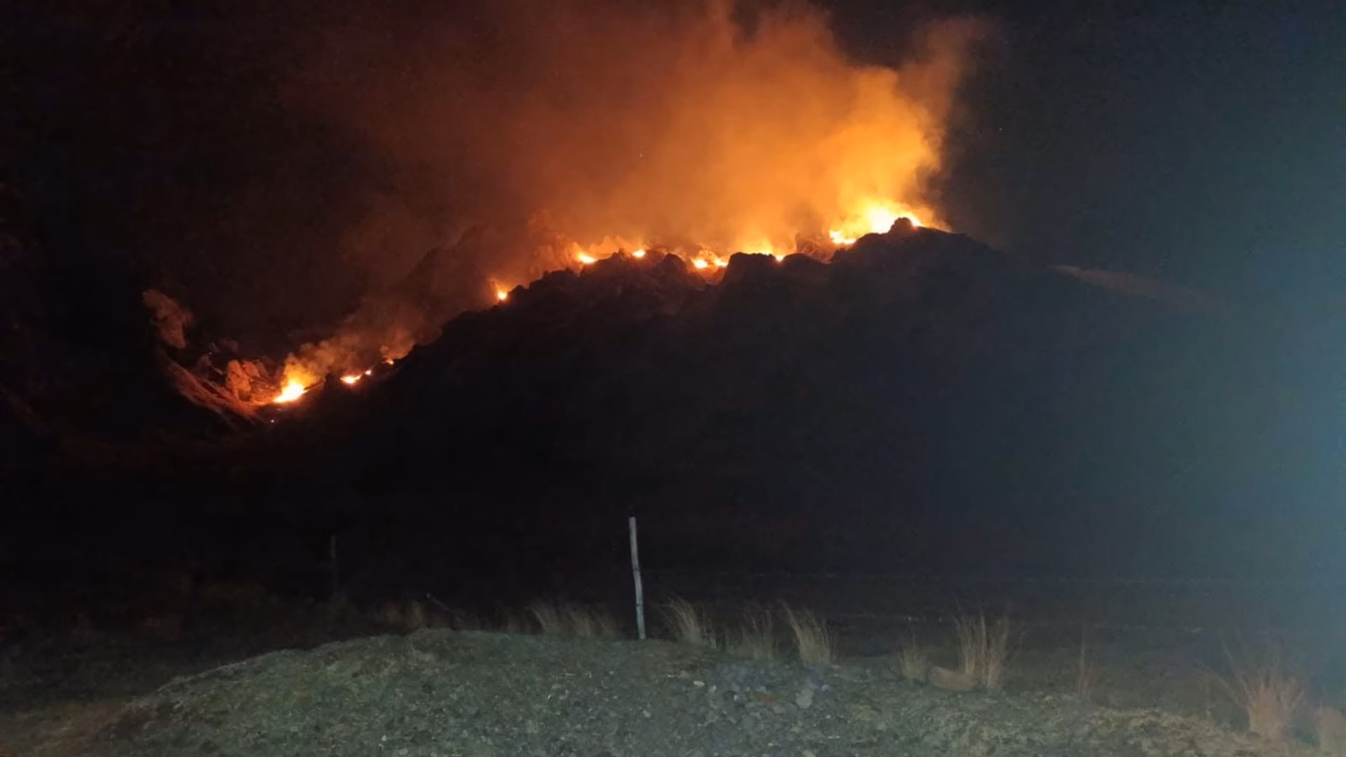 Perú: más de 30 incendios forestales activos dejan seis fallecidos en distintas regiones, falta apoyo