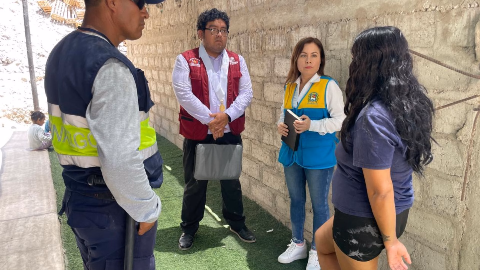Arequipa: juez ordena proteger a 2 niños que no asistían al colegio por presunta negligencia materna