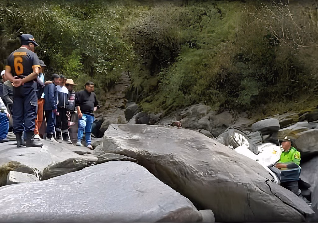 Puno: confirman fallecimiento del alcalde de Quiaca de Sandia tras caer su camioneta al río Miraflores 2026