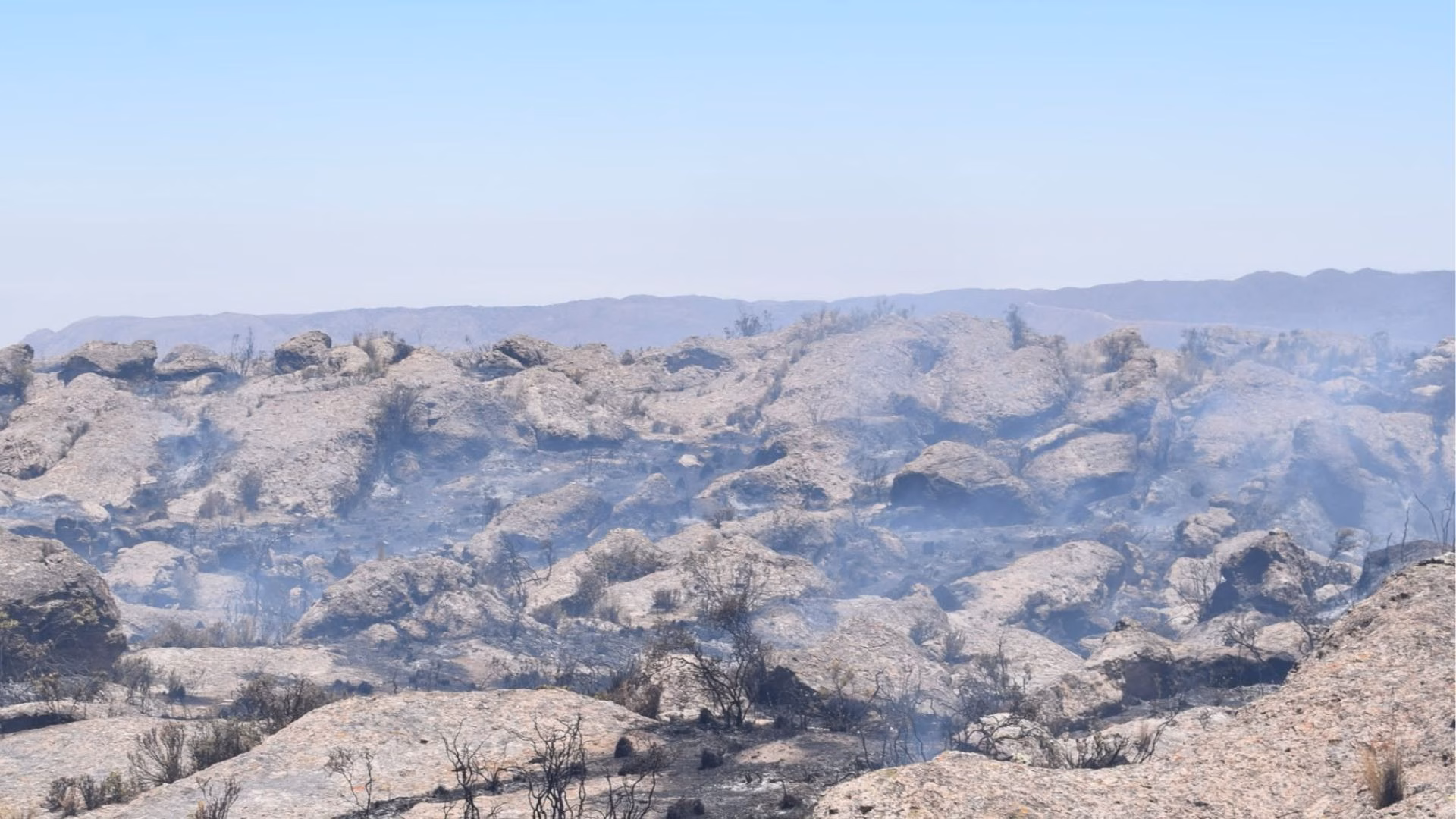 Arequipa: Incendio forestal en Chuquibamba destruye 70 hectáreas de pastos naturales, fue liquidado 2 Arequipa: Incendio forestal en Chuquibamba destruye 70 hectáreas de pastos naturales, fue liquidado