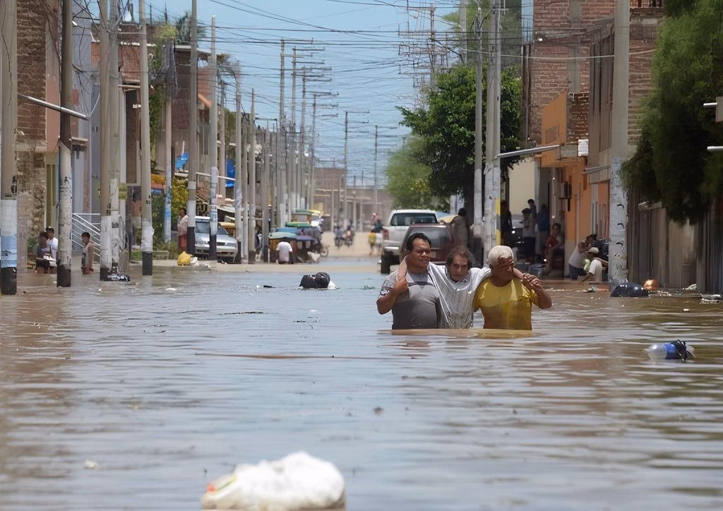 Fenómeno El Niño: inundaciones en Piura y Tumbes dejan viviendas afectadas, Senamhi lanza alertas 2026