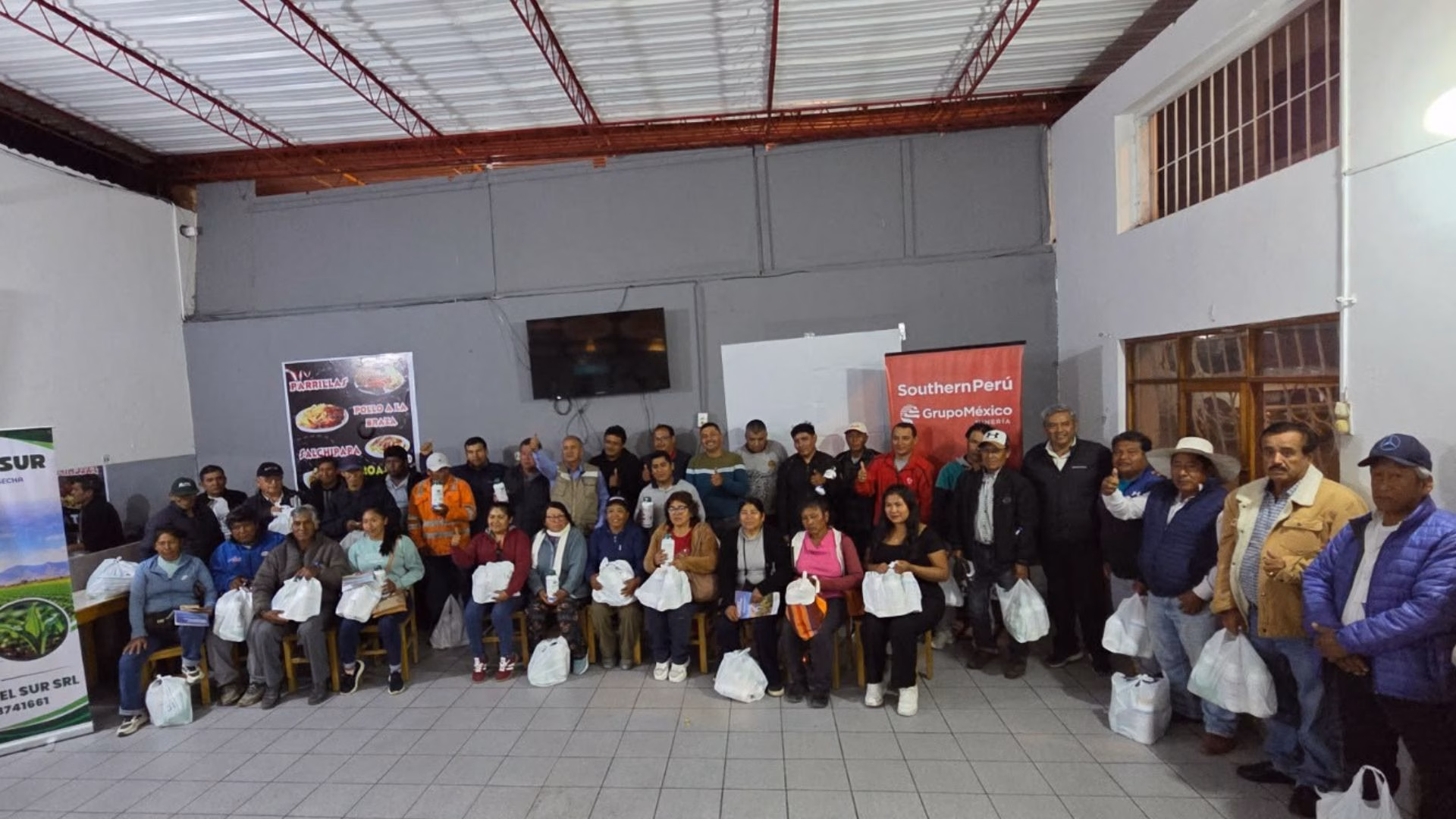 Southern Perú capacita a 200 agricultores para fortalecer el cultivo de ajo en el valle de Tambo